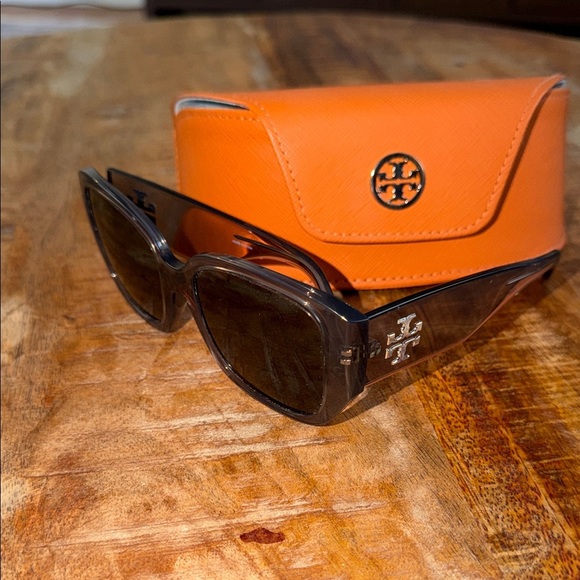 Tory Burch Accessories - Tory Burch Black Sunglasses with Bold Orange Case